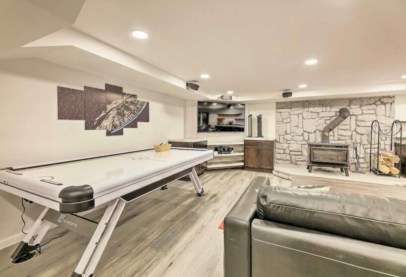 Family Friendly Brookville Home W/ Hot Tub!