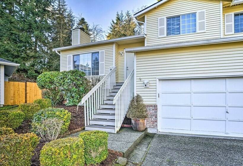 Familyfriendly Everett Home Near Puget Sound