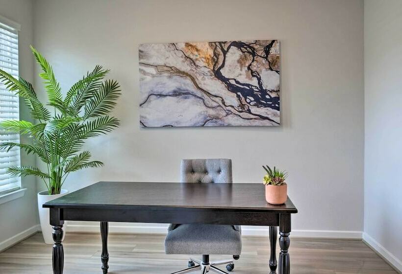 Family Friendly Home ~ 25 Mi To Dtwn Houston!