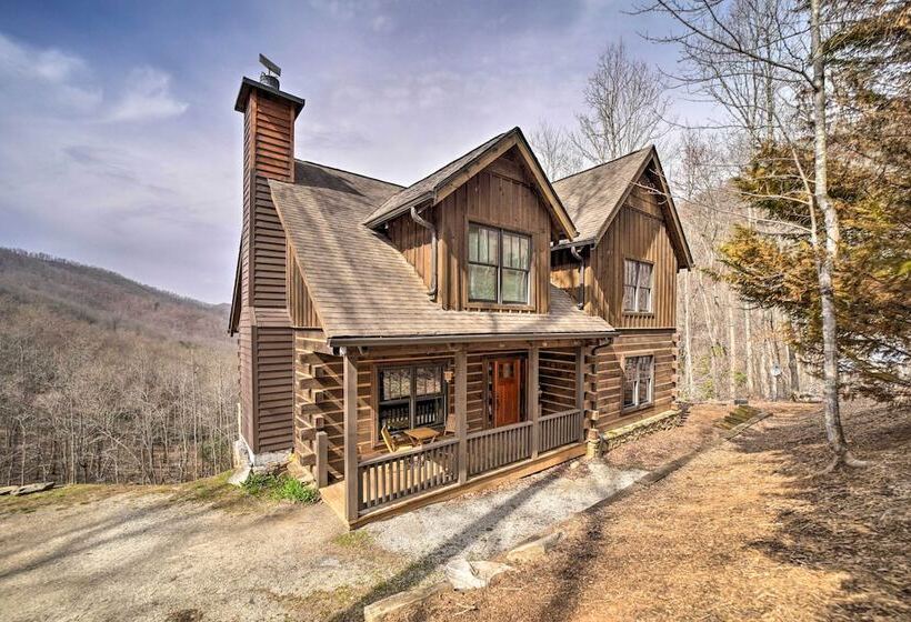 Franklin Cabin W/ Hot Tub + Pool Table!