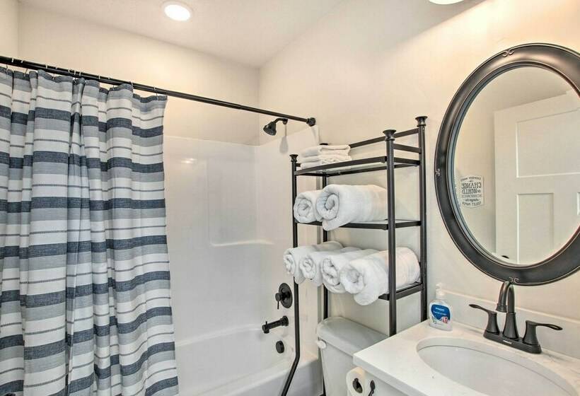 Garden City Home W/ Pool Access By Bear Lake!