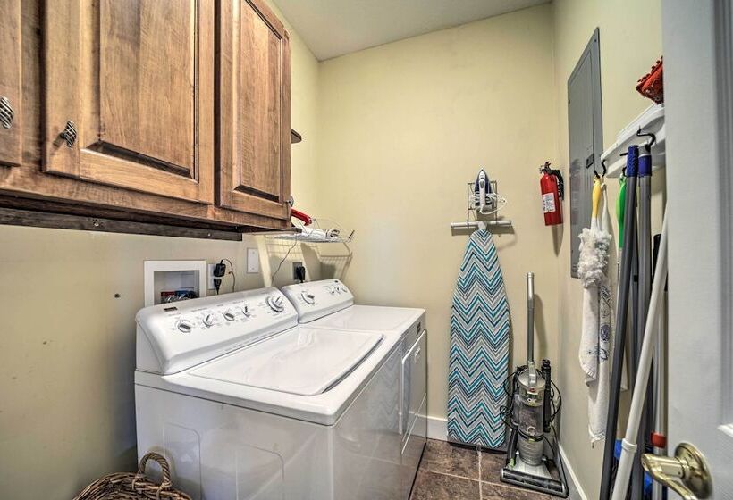 Glenville Serenity Lodge  Cabin: Lake Views!