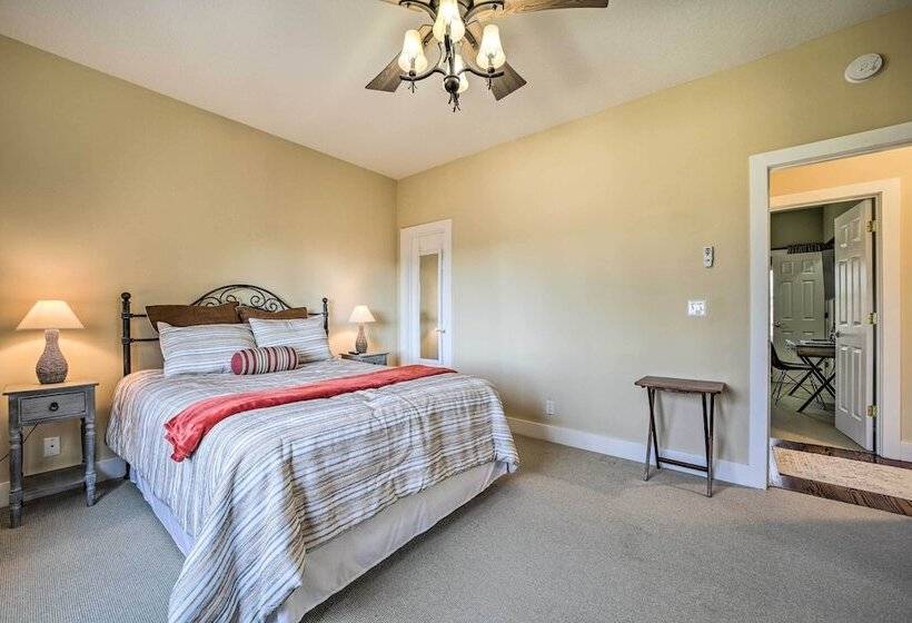 Glenville Serenity Lodge  Cabin: Lake Views!