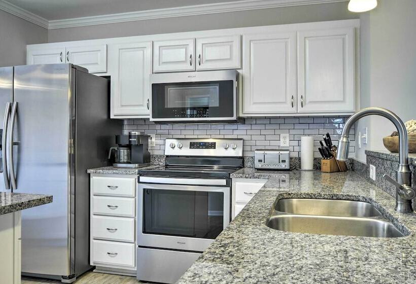 Gorgeous Graham Home With Private Outdoor Pool!