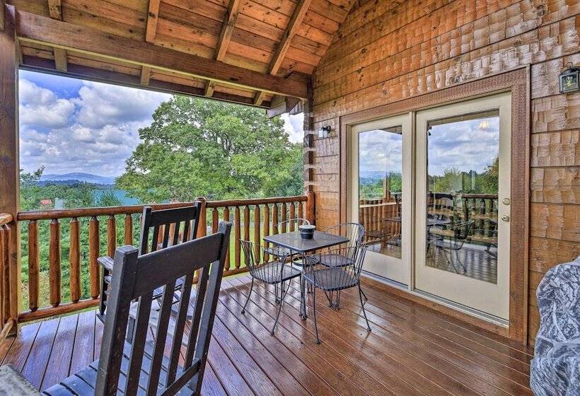 River Access & Game Room: Piney Creek Cabin!