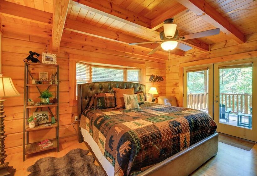 River Access & Game Room: Piney Creek Cabin!