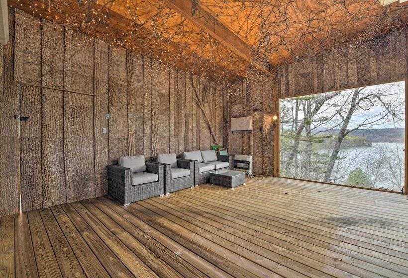 Deck + Lake Views: Grand Glenville Retreat