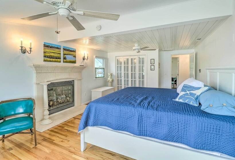 Grasonville Home W/ Private Pool On The Water