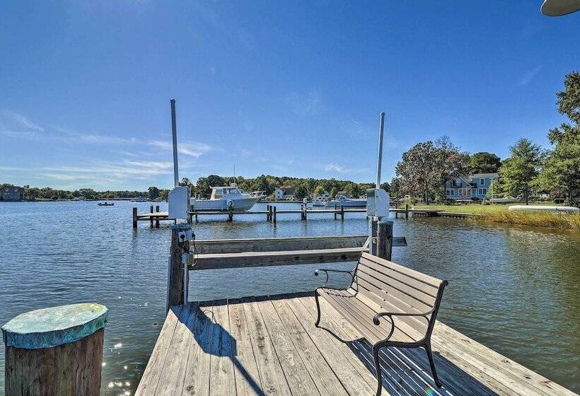 Grasonville Home W/ Private Pool On The Water