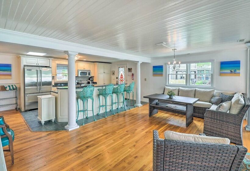 Grasonville Home W/ Private Pool On The Water