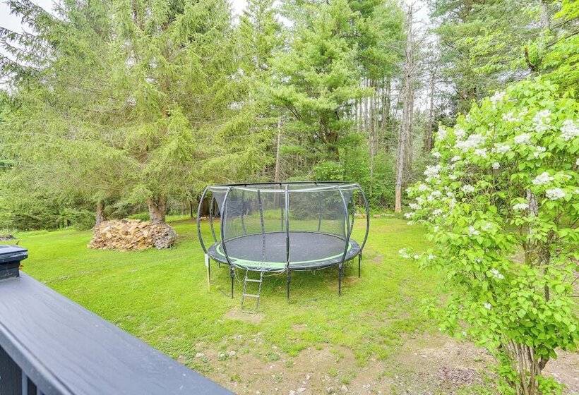 Hot Tub, Game Room: Greentown Home Near State Park