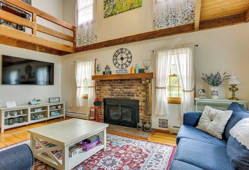 Hot Tub, Game Room: Greentown Home Near State Park