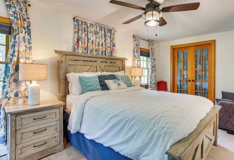 Hot Tub, Game Room: Greentown Home Near State Park