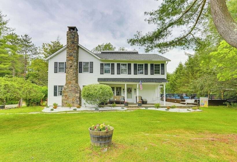 Hot Tub, Game Room: Greentown Home Near State Park