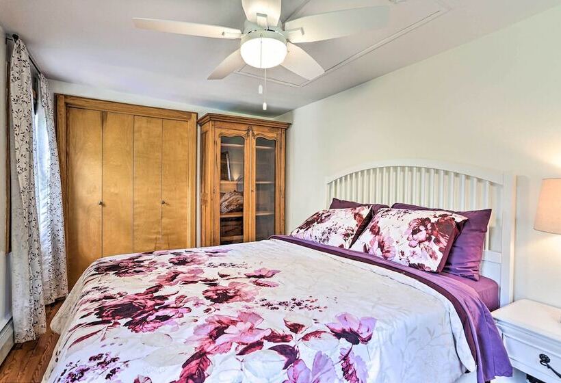 Hot Tub, Game Room: Greentown Home Near State Park