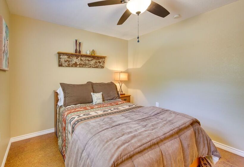 Guest House  92 Acre Buffalo Hideaway W/ Rec Barn