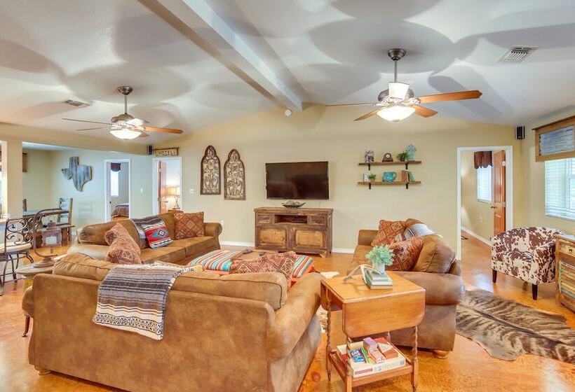 Guest House  92 Acre Buffalo Hideaway W/ Rec Barn