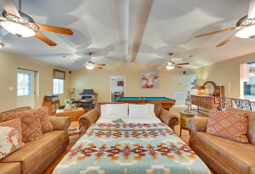 Guest House  92 Acre Buffalo Hideaway W/ Rec Barn