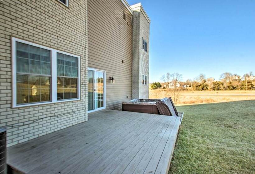 Harrisonburg Retreat W/ Hot Tub ~ 2 Mi To Jmu