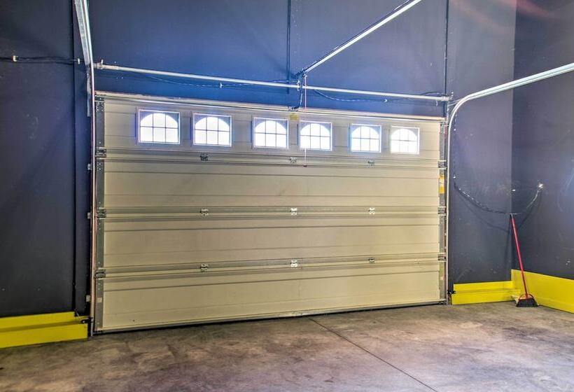 Harrisonburg Retreat W/ Hot Tub ~ 2 Mi To Jmu