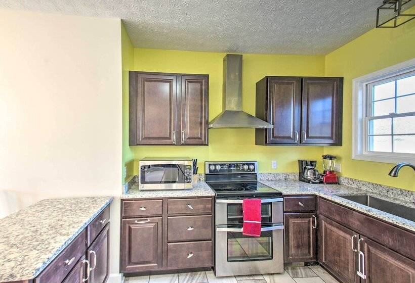 Harrisonburg Retreat W/ Hot Tub ~ 2 Mi To Jmu