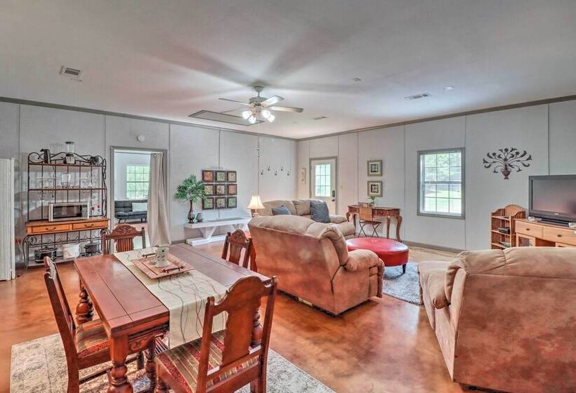 Heavenly Heber Springs Hideaway: Fish & Hike!