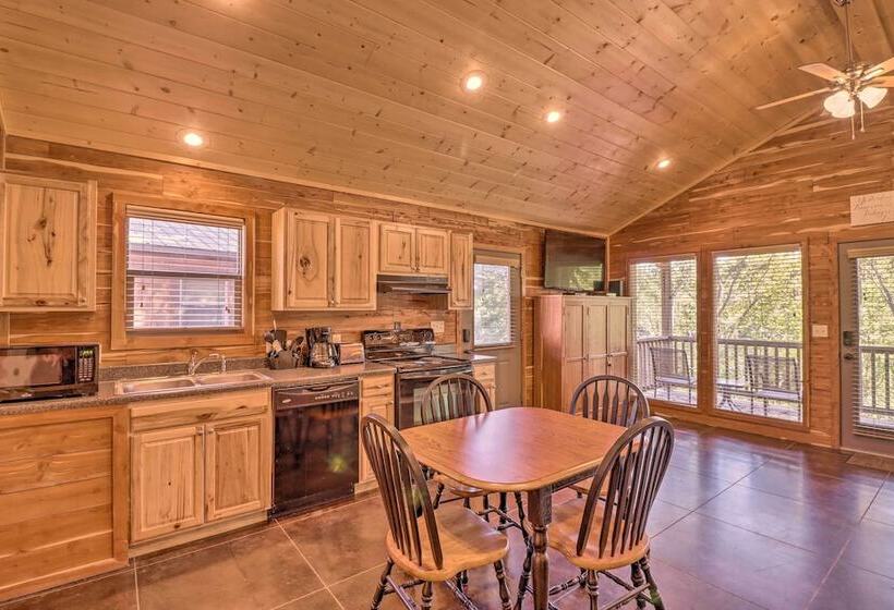 Heber Springs Cabin W/ Deck + River Views!