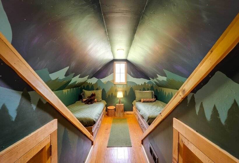 Hilltop Hideaway  Cabin W/ Porch + Fire Pit!