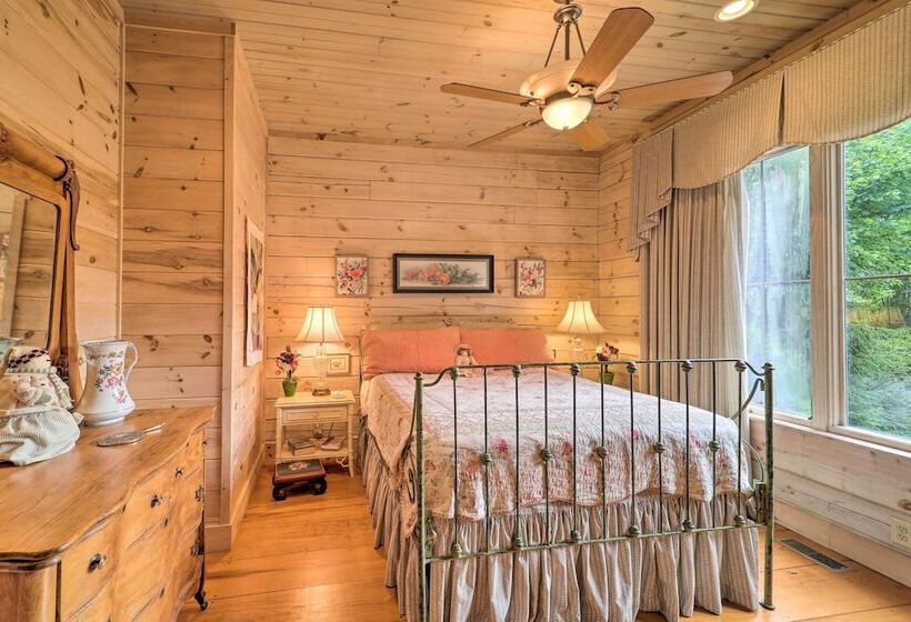 Hilltop Hideaway  Cabin W/ Porch + Fire Pit!