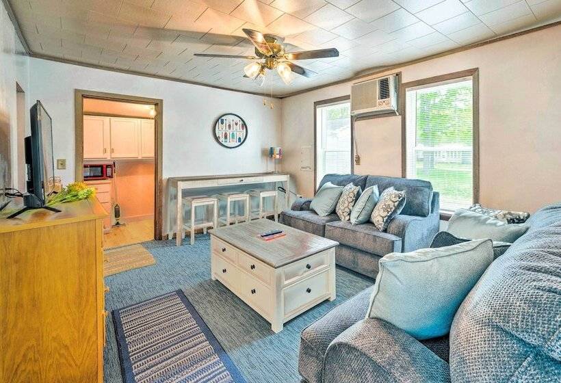 Historic Cabin Retreat: Steps To Okoboji Lake