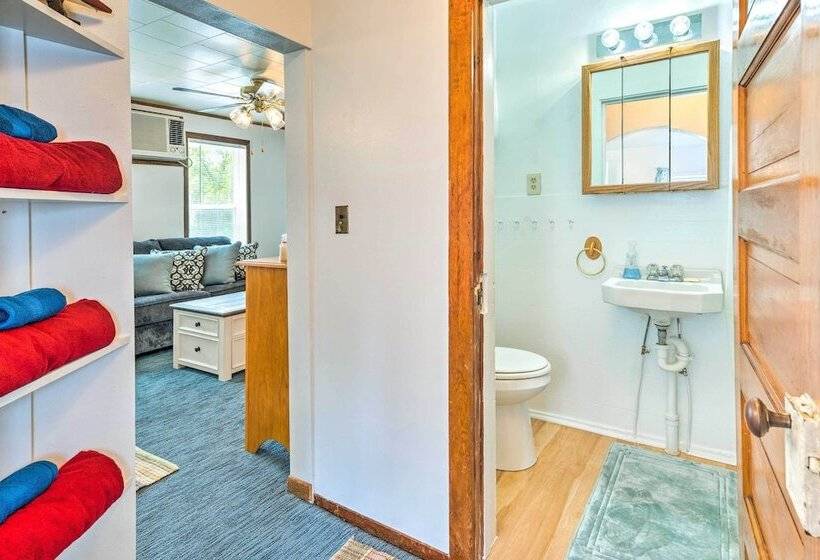 Historic Cabin Retreat: Steps To Okoboji Lake