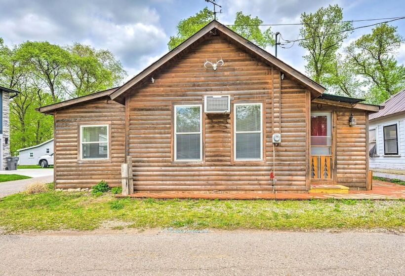 Historic Cabin Retreat: Steps To Okoboji Lake