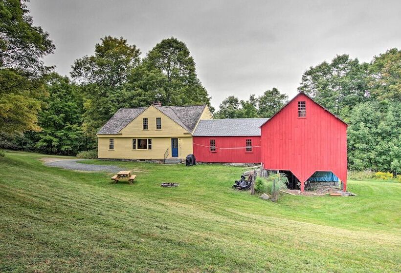 Historic Hanover Area Home, 16 Miles To Dartmouth!