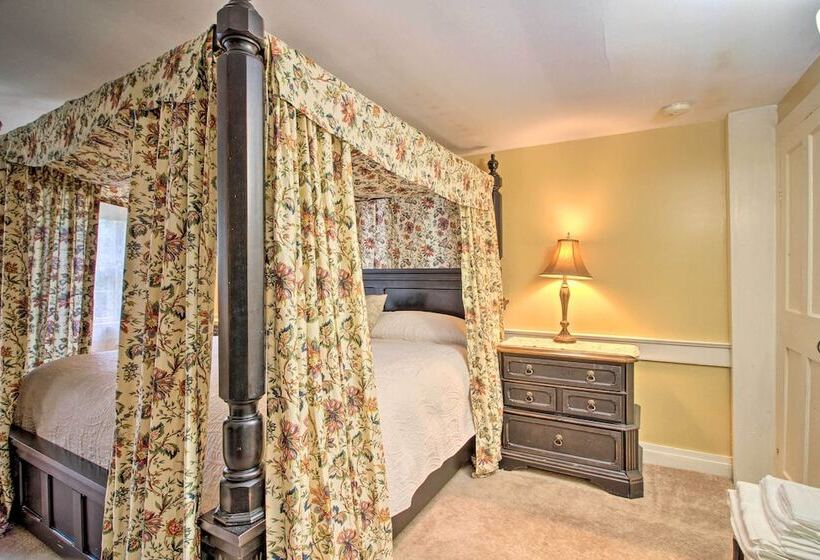 Historic Hanover Area Home, 16 Miles To Dartmouth!