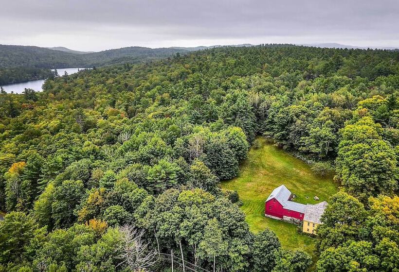 Historic Hanover Area Home, 16 Miles To Dartmouth!