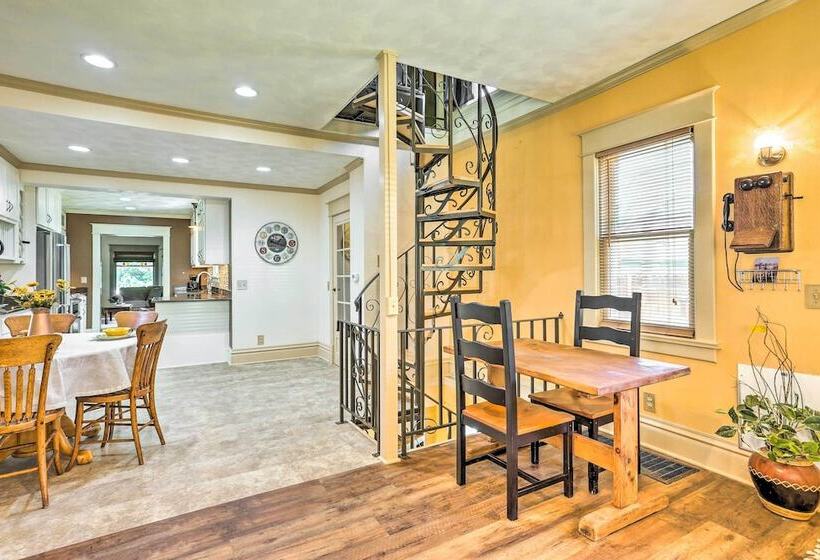 Walk To Dtwn: Historic Gem W/ Deck In Rapid City