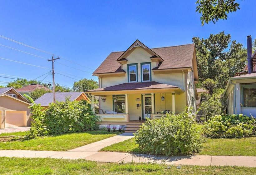 Walk To Dtwn: Historic Gem W/ Deck In Rapid City