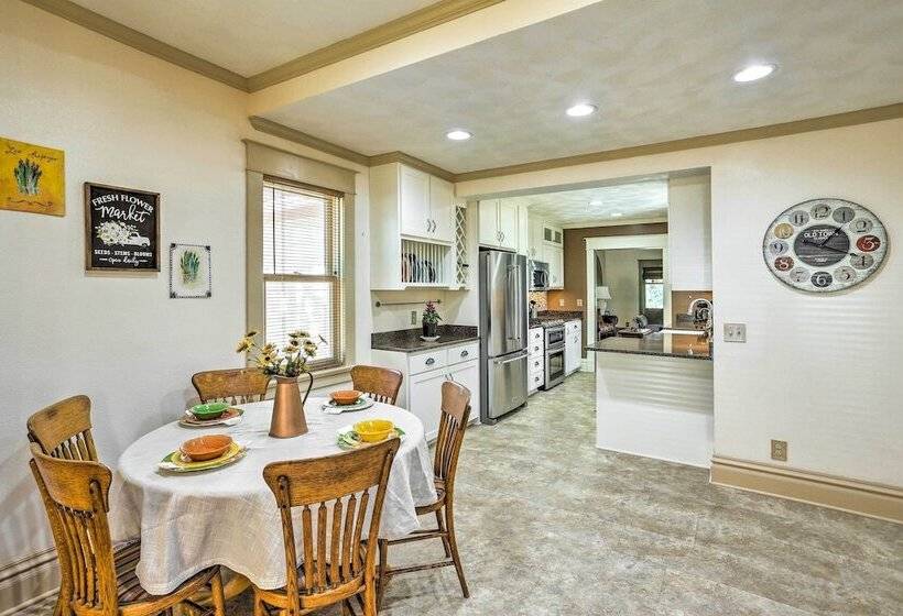 Walk To Dtwn: Historic Gem W/ Deck In Rapid City