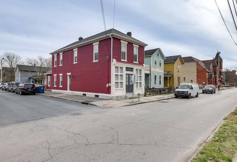 Near Downtown Dayton: Historic South Park Home