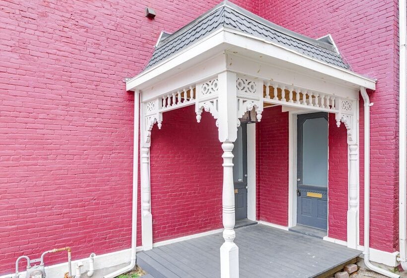 Near Downtown Dayton: Historic South Park Home