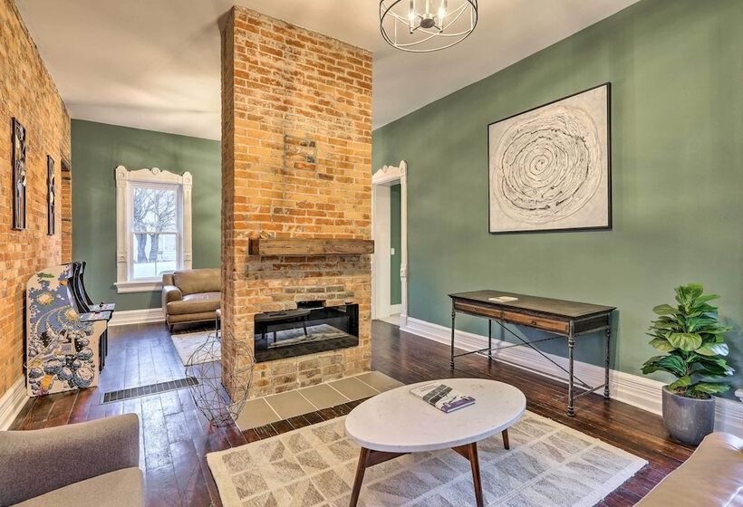 Near Downtown Dayton: Historic South Park Home