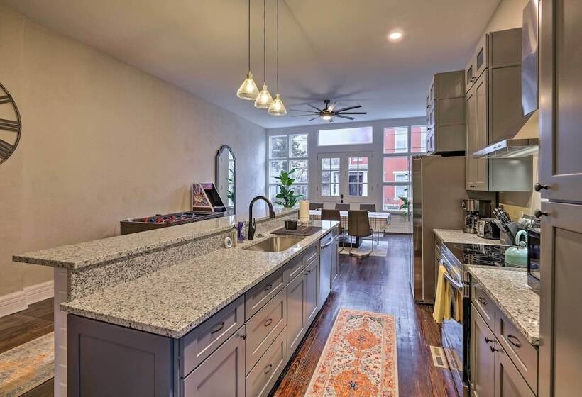 Near Downtown Dayton: Historic South Park Home