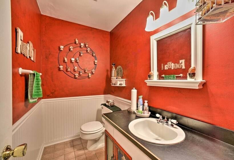 Home On 10 Acres: Perfect For Msu Football Weekend