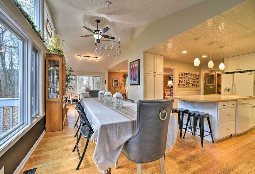 Home On 10 Acres: Perfect For Msu Football Weekend