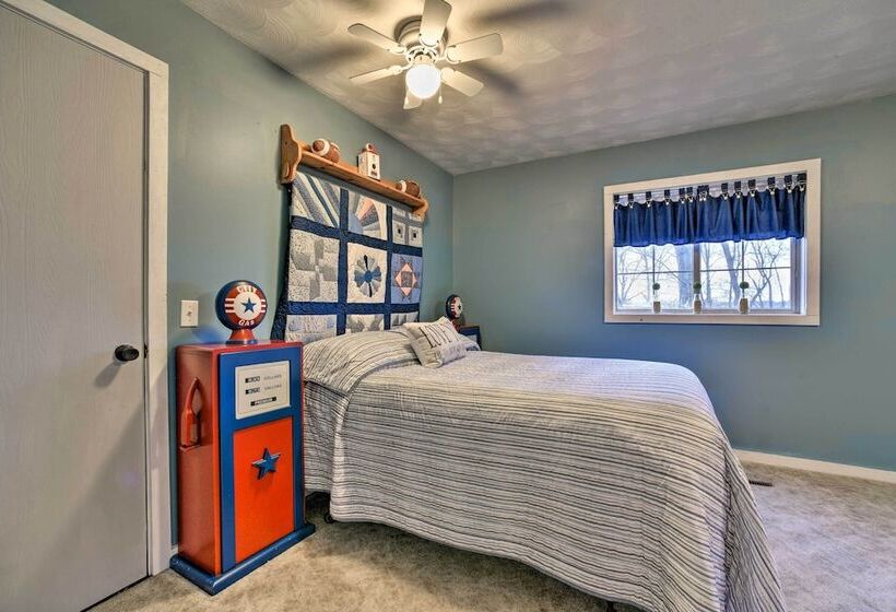 Home On 10 Acres: Perfect For Msu Football Weekend