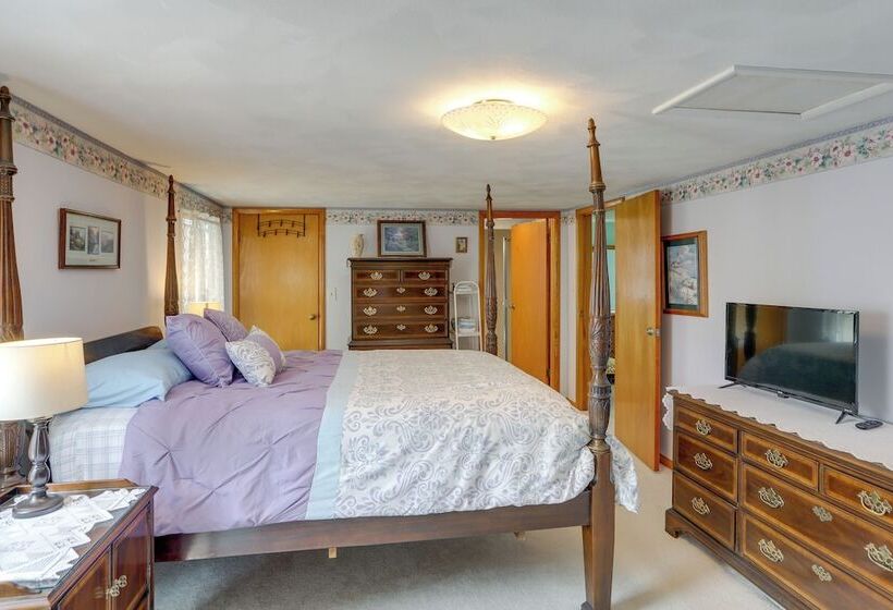 Home W/ Screened In Porch < 1 Mi To Lake Erie