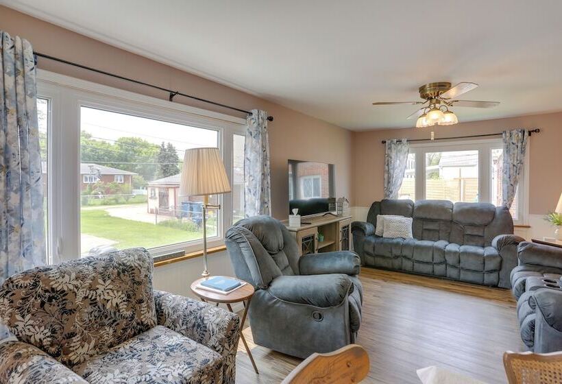 Home W/ Screened In Porch < 1 Mi To Lake Erie