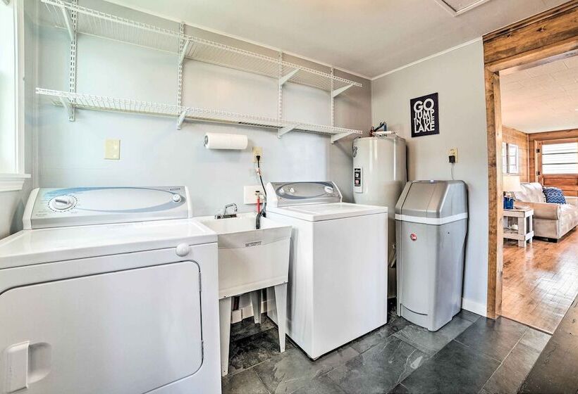 Houghton Lake Cottage W/ New Private Deck!