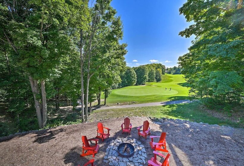 Huge Bellaire Home On Cedar River Golf Course