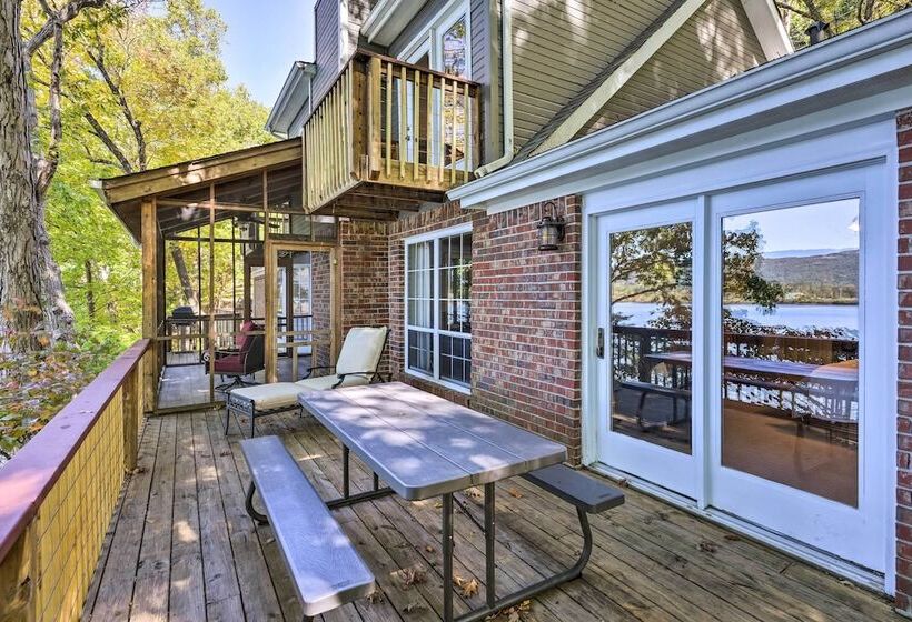 Ideal Chickamauga Lake Home + Dock & Fire Pit